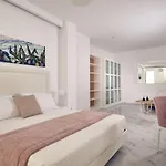 Arcs & Residences