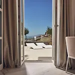 Hotel Arcs & Residences