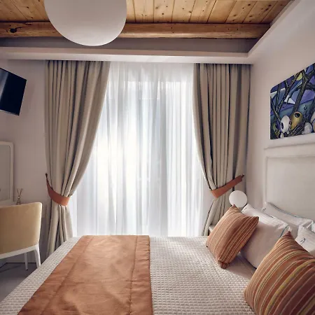 Arcs & Residences 3*