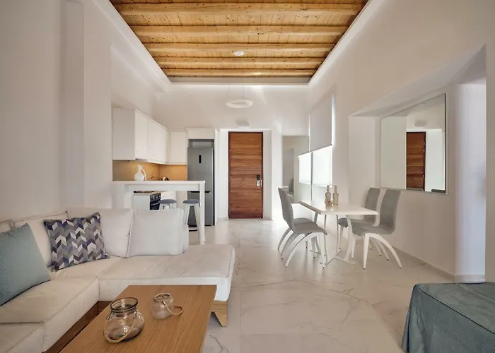 Otel Arcs & Residences 3*