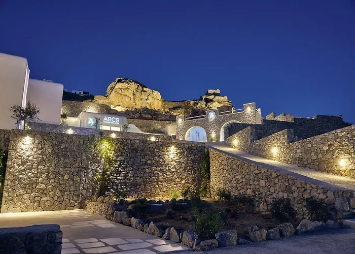 Otel Arcs & Residences