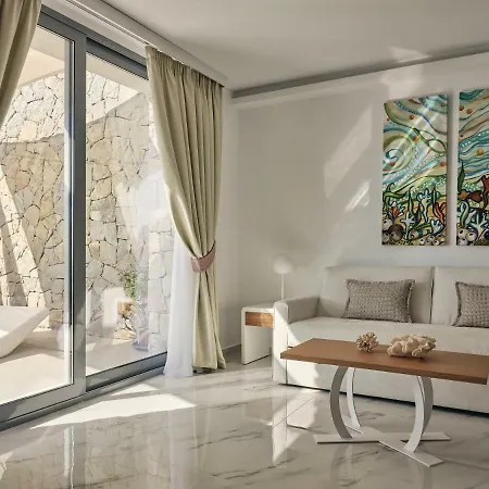 Arcs & Residences فندق 3*